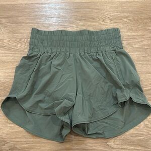 High-waisted Outdoor Voices shorts size S